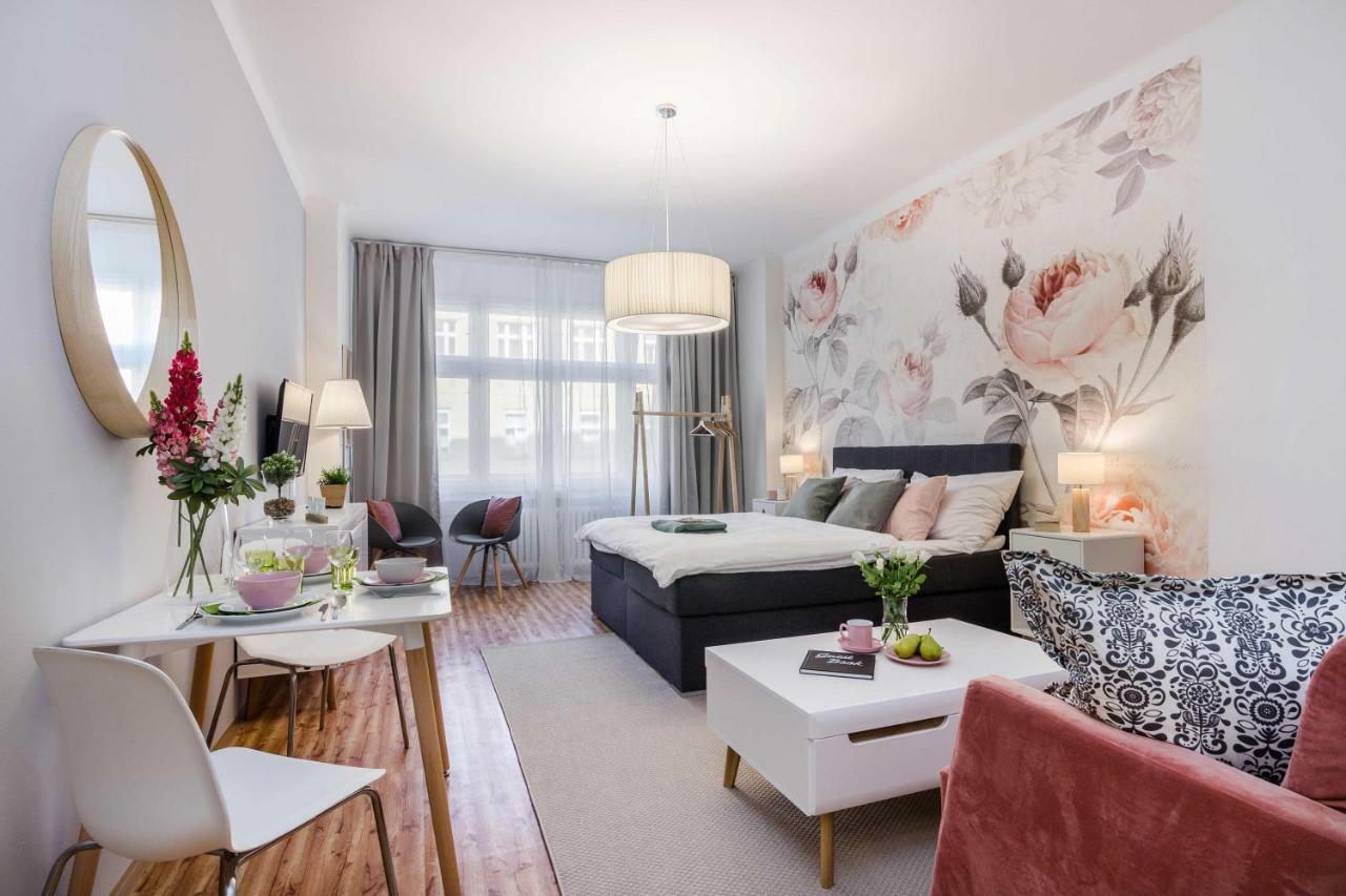 Apt In Prague Charles Bridge 1Km By Michal&Friends Εξωτερικό φωτογραφία