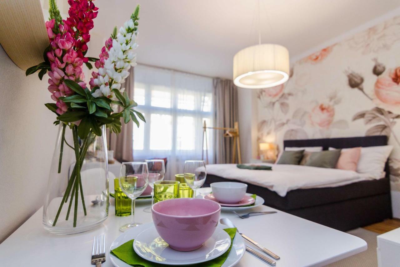 Apt In Prague Charles Bridge 1Km By Michal&Friends Εξωτερικό φωτογραφία