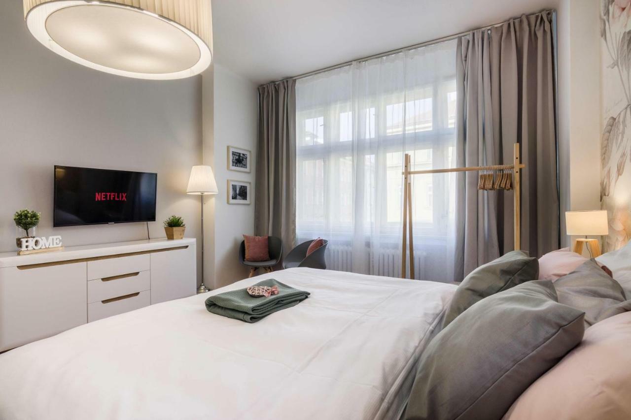 Apt In Prague Charles Bridge 1Km By Michal&Friends Εξωτερικό φωτογραφία